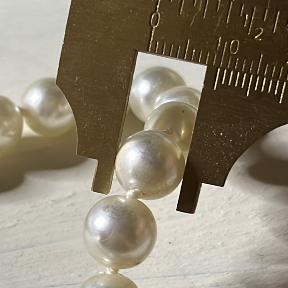 Vintage 10mm Simulated Pearl Strand-Rhinestone Clasp - 24” - Picture 6 of 6